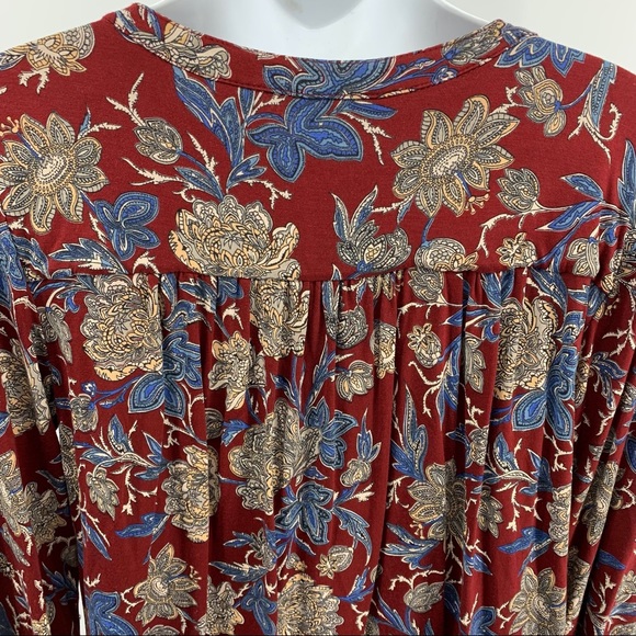Lucky Brand women’s floral knit shirt, red/blue, medium - Picture 6 of 9
